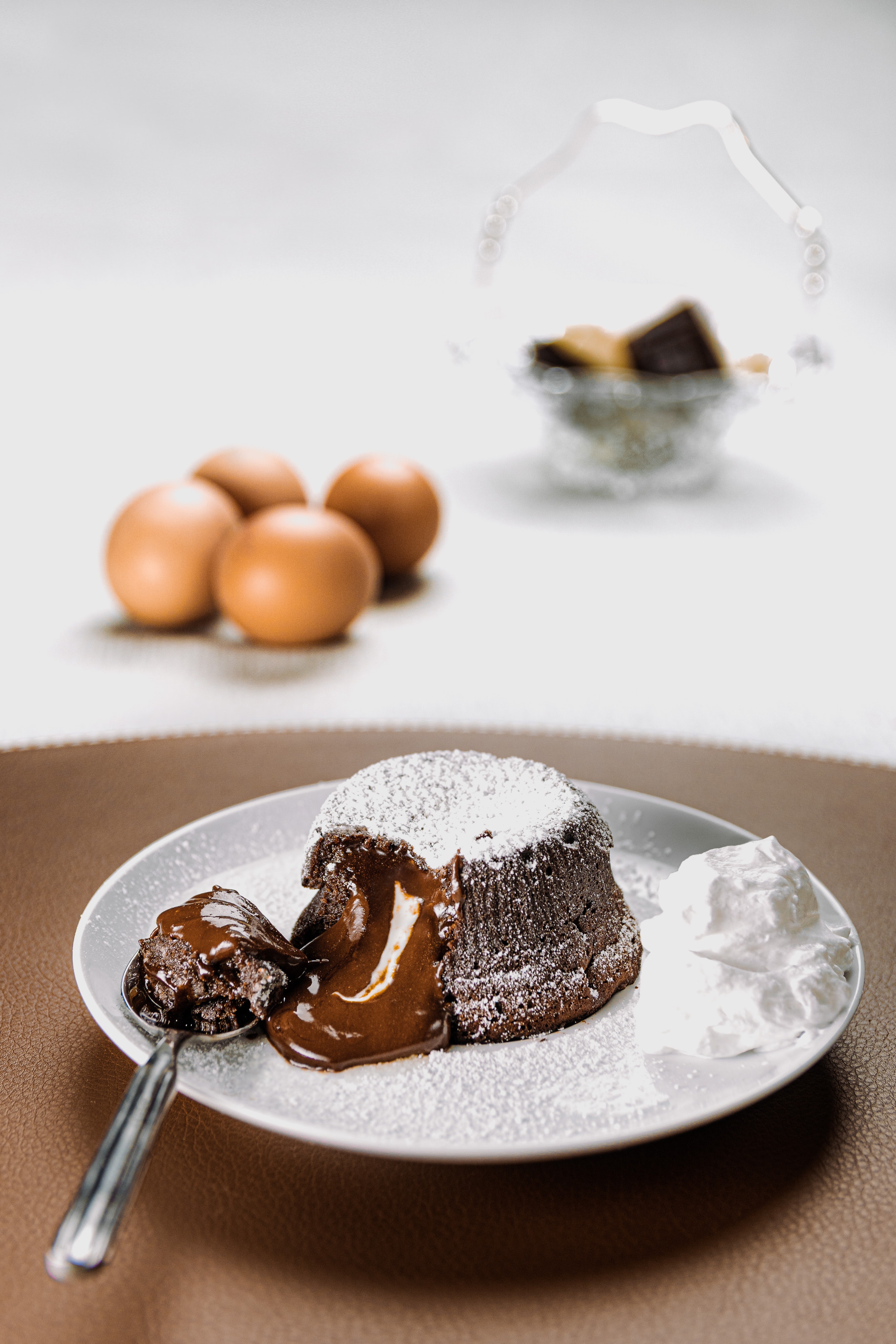 Lava cake ou bolo vulcão de chocolate