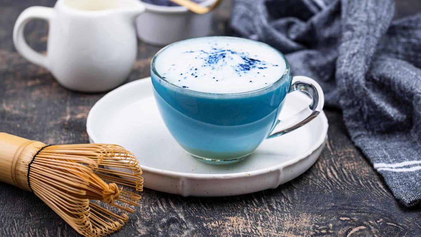 Blue matcha latte recipe