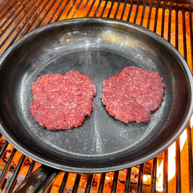 Image of Drizzle a little bit of oil. Add the burger to...