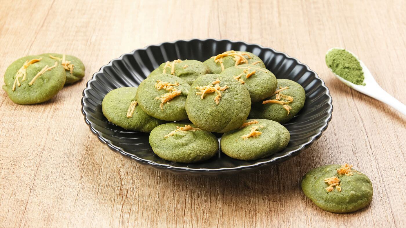 Matcha Brown Butter Cookies: Chewy and Addictive