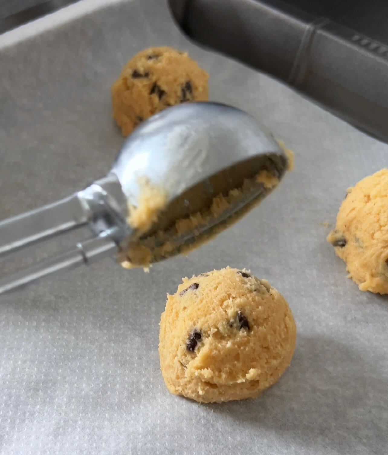 Image of Gently fold in the chocolate chips.