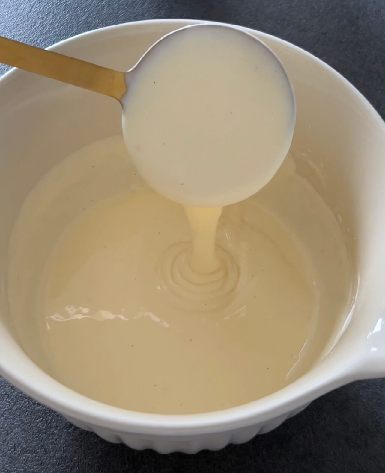 Image of In a bowl, mix the quark, small egg, sugar, vanilla...