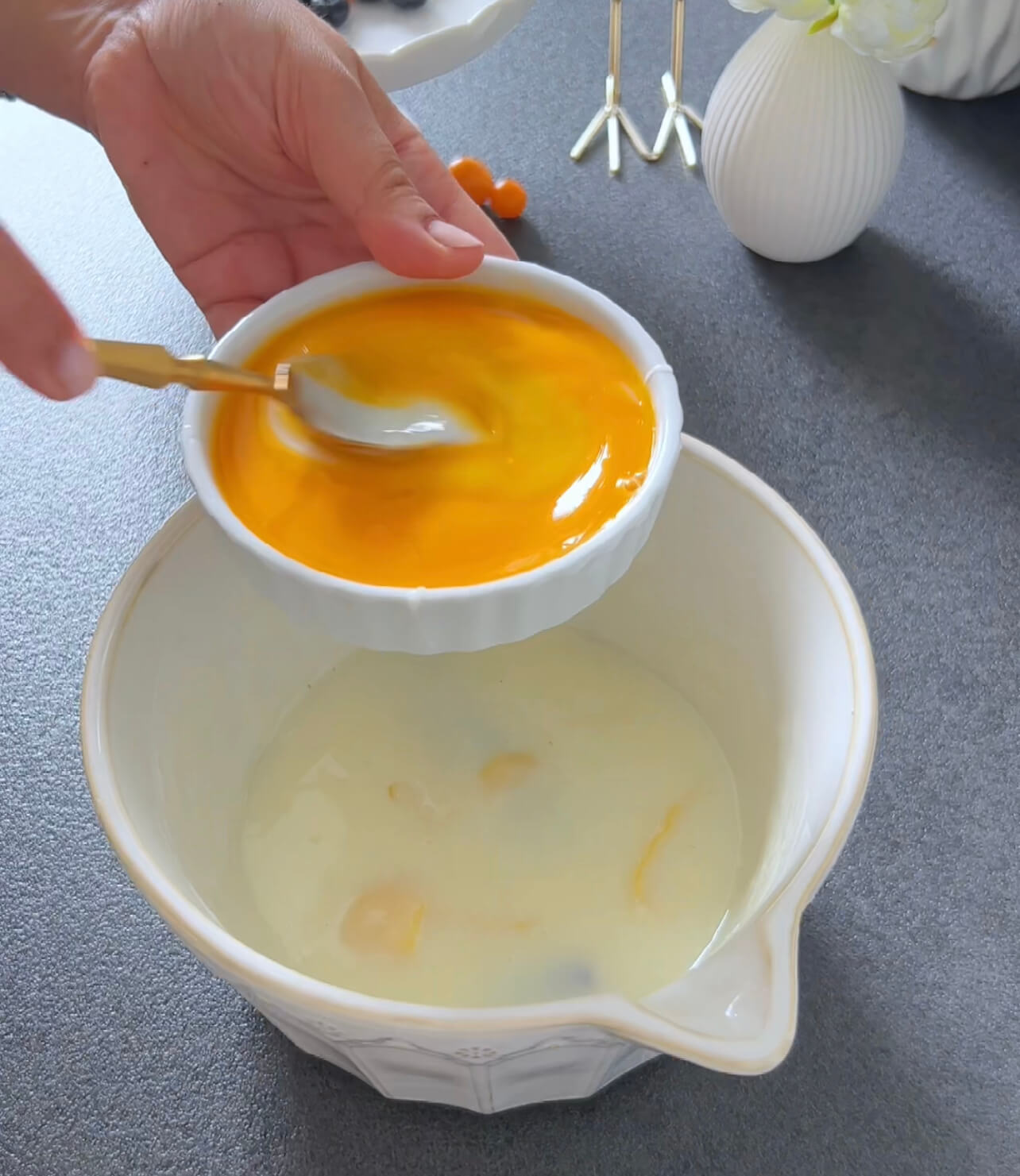 Image of Mix the egg yolks with 2-3 tablespoons of the pudding...