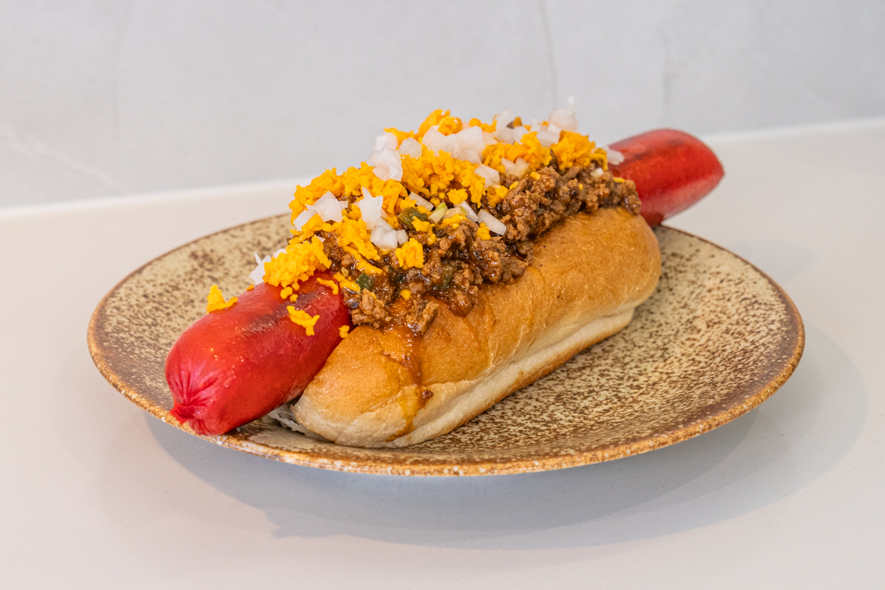 Chilli cheese dog