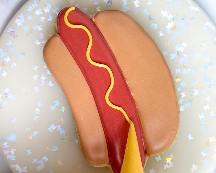 How to Decorate a Hot Dog Sugar Cookie | Ann Clark