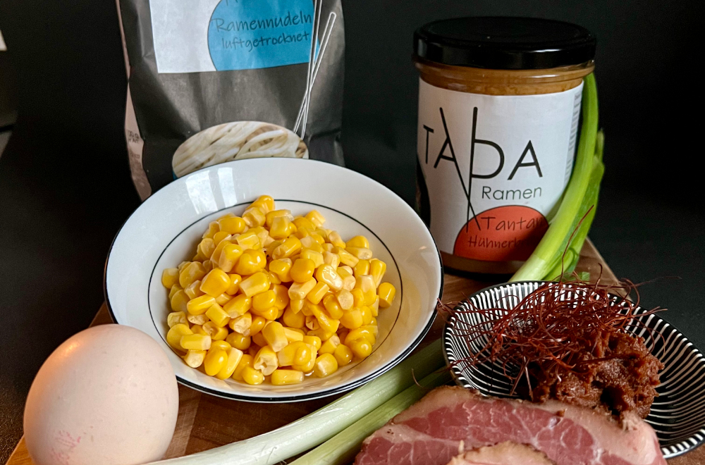 Image of TADA Ramen Nudeln nach Packungsanweisung kochen. 