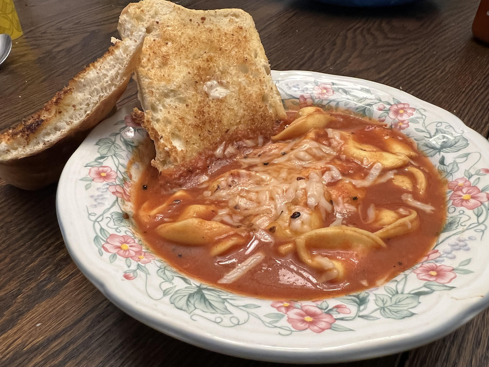 Curried Tomato Tortellini Soup