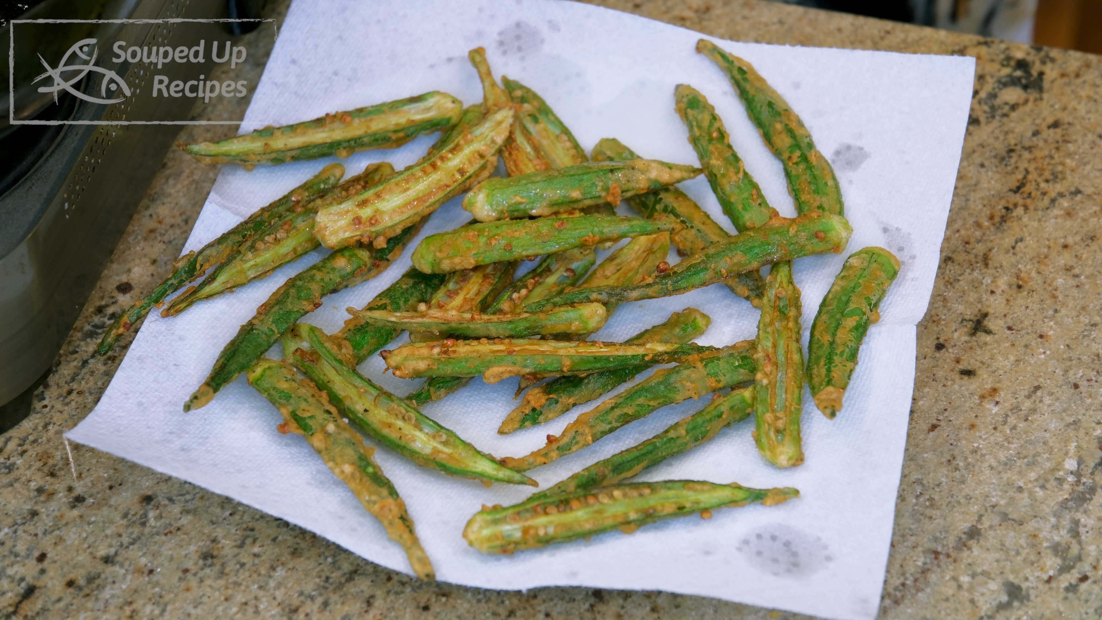 Image of Remove the okra from the oil and use kitchen paper...