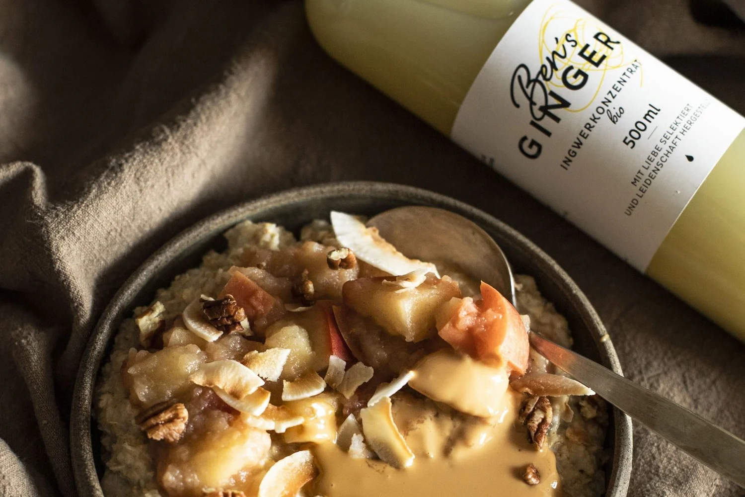 Porridge mit Ingwer und Apfel