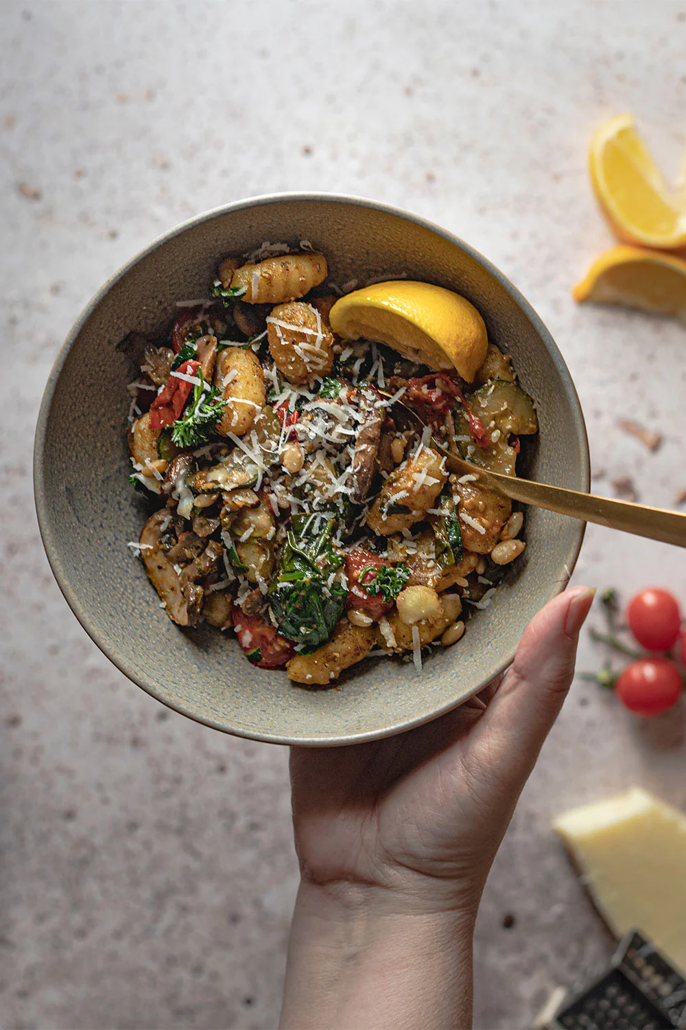 Gnocchis sautés aux champignons et aux épinards