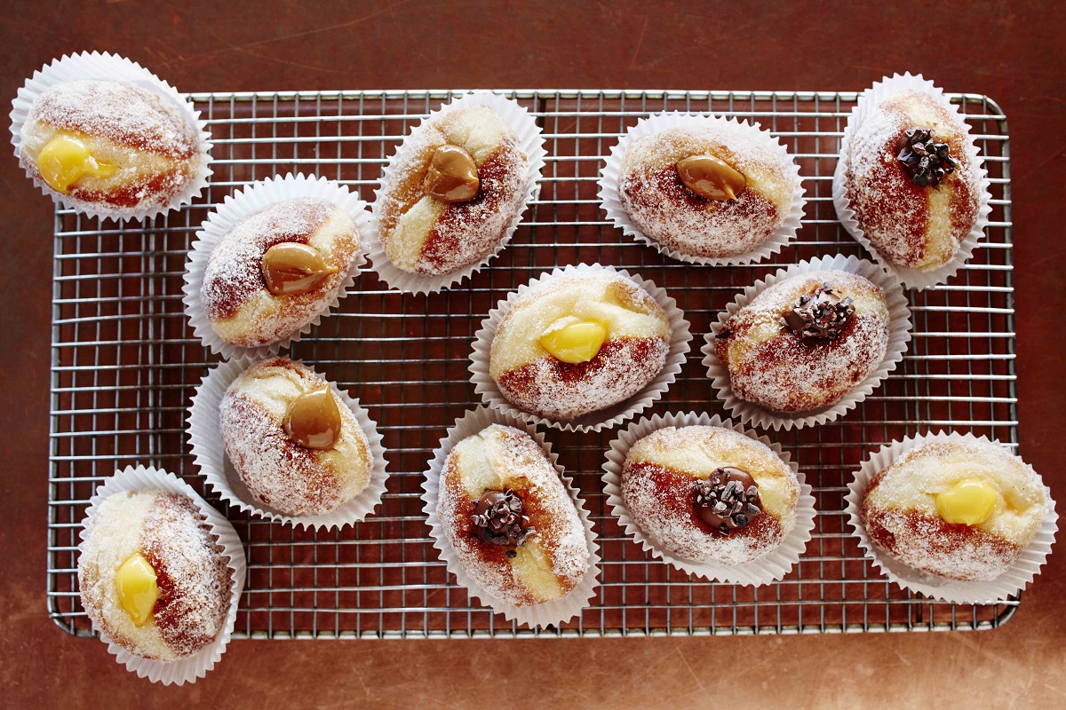 vanilla cream doughnuts with lemon pressed extra virgin olive oil