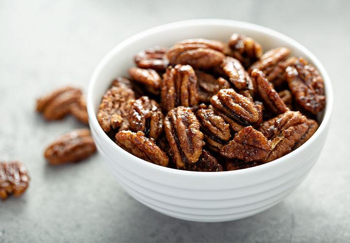 How to make praline pecans (candied nuts)