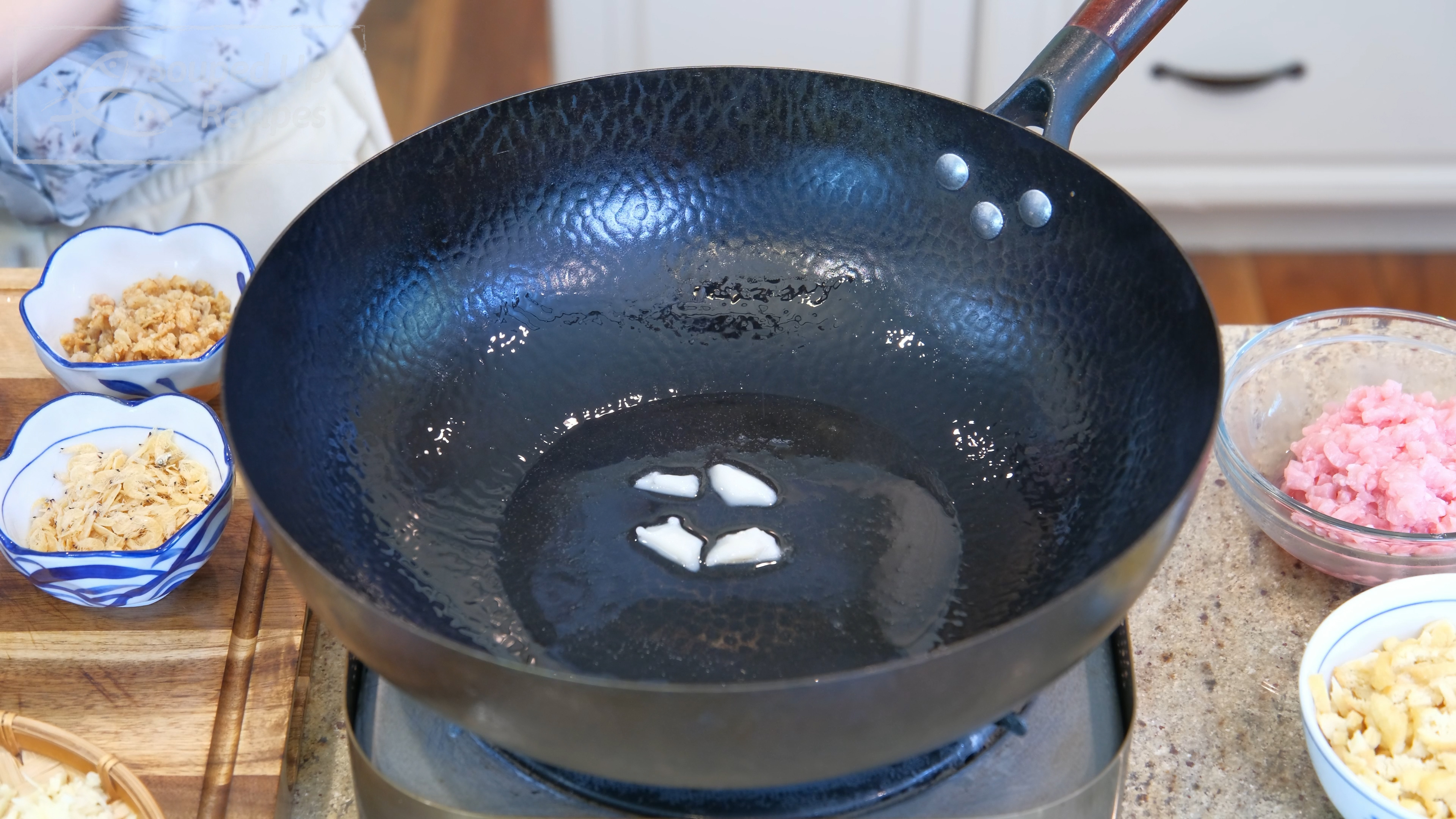 Image of Heat the wok over high heat until smoking hot. Add...