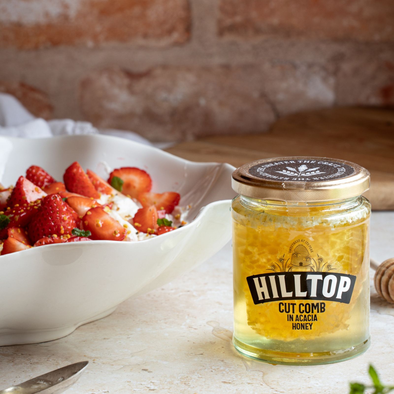  Cut Comb Eton Mess Strawberries & Cream