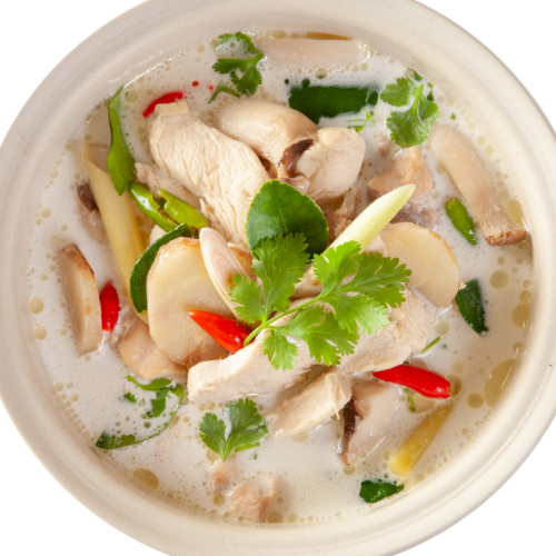 Image of Abschmecken: Die Hitze ausschalten und mit Fischsauce, Limettensaft, Palmzucker und...