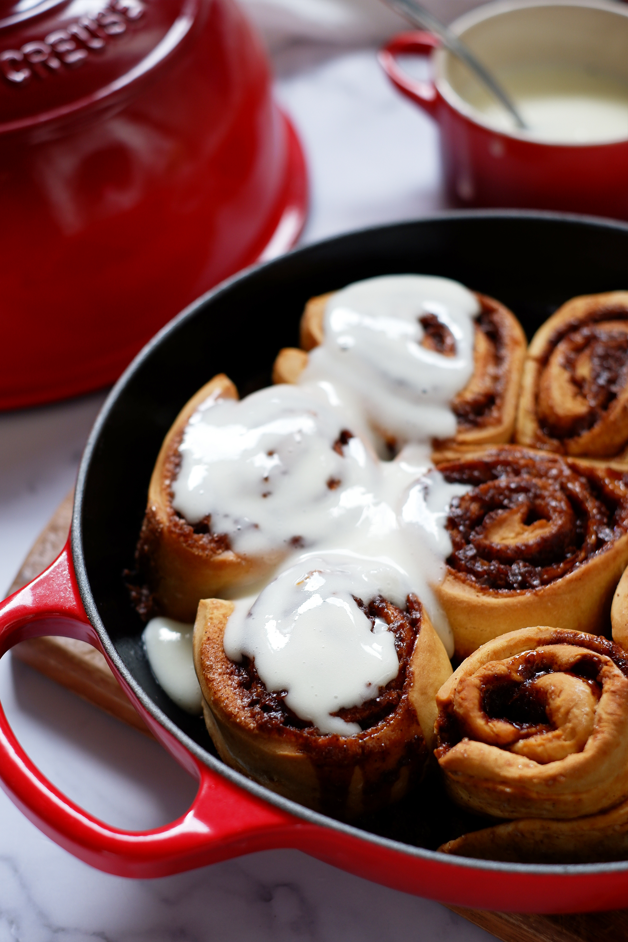 Cinnamon Rolls, brioches à la cannelle épicés et délicieux en 30 minutes !