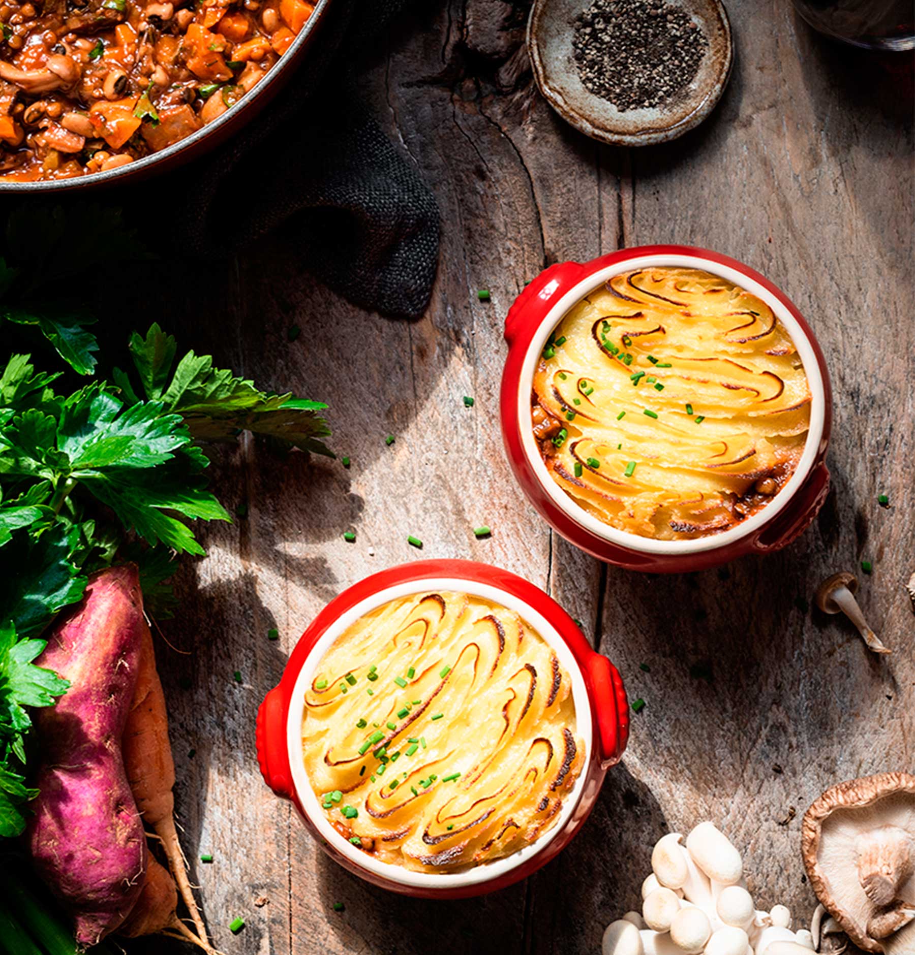 Empadão de pastor de cogumelos, lentilhas e feijões (Shepherd's Pie vegetariano)