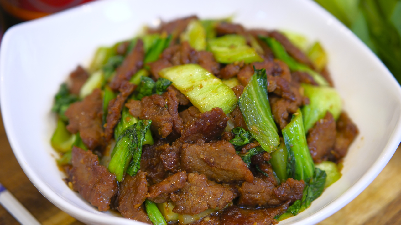 Bok Choy and Beef Stir-fry 