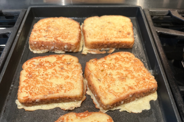 Image of Swirl 1 T. Butter in hot pan. Soak bread slices...