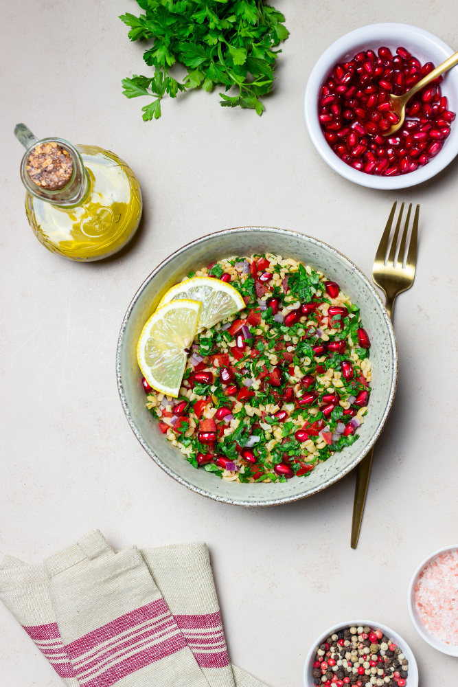 Tabbouleh with bulgur and pomegranate