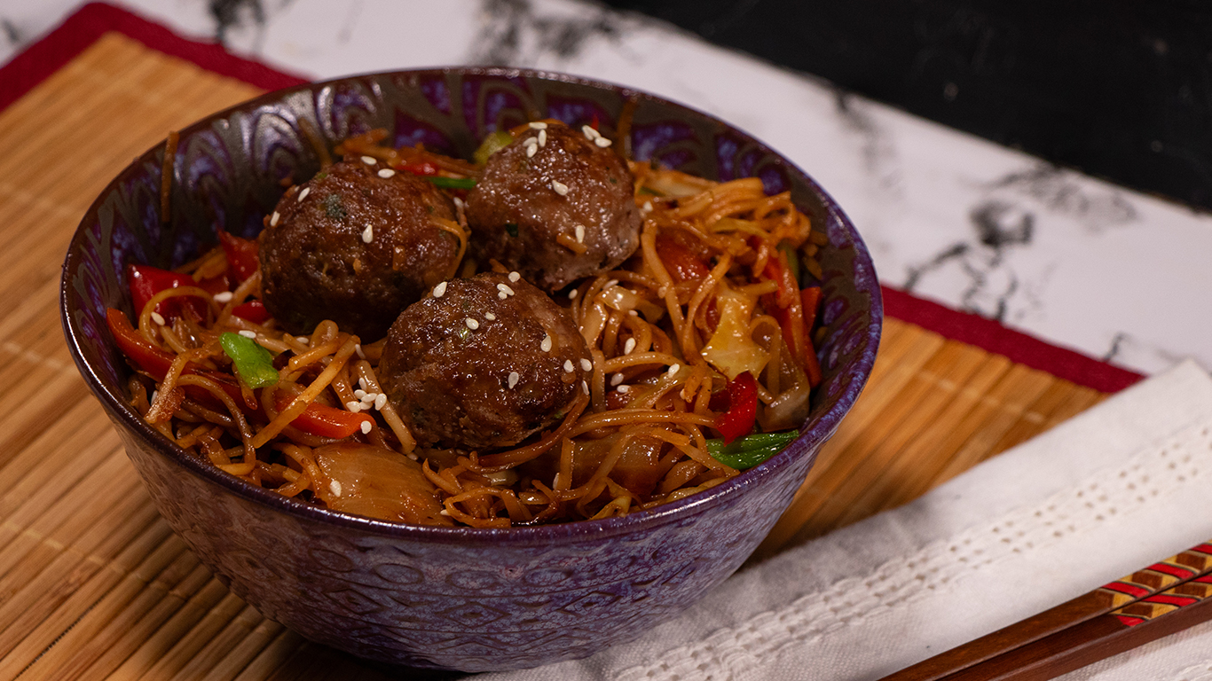Absolutely Amazing Asian Meatballs with Yakisoba – Midamar Halal