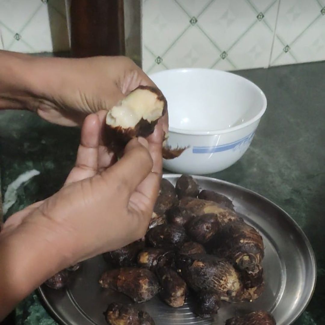 Image of Peel the colocasia and cut it into small, bite-sized pieces.