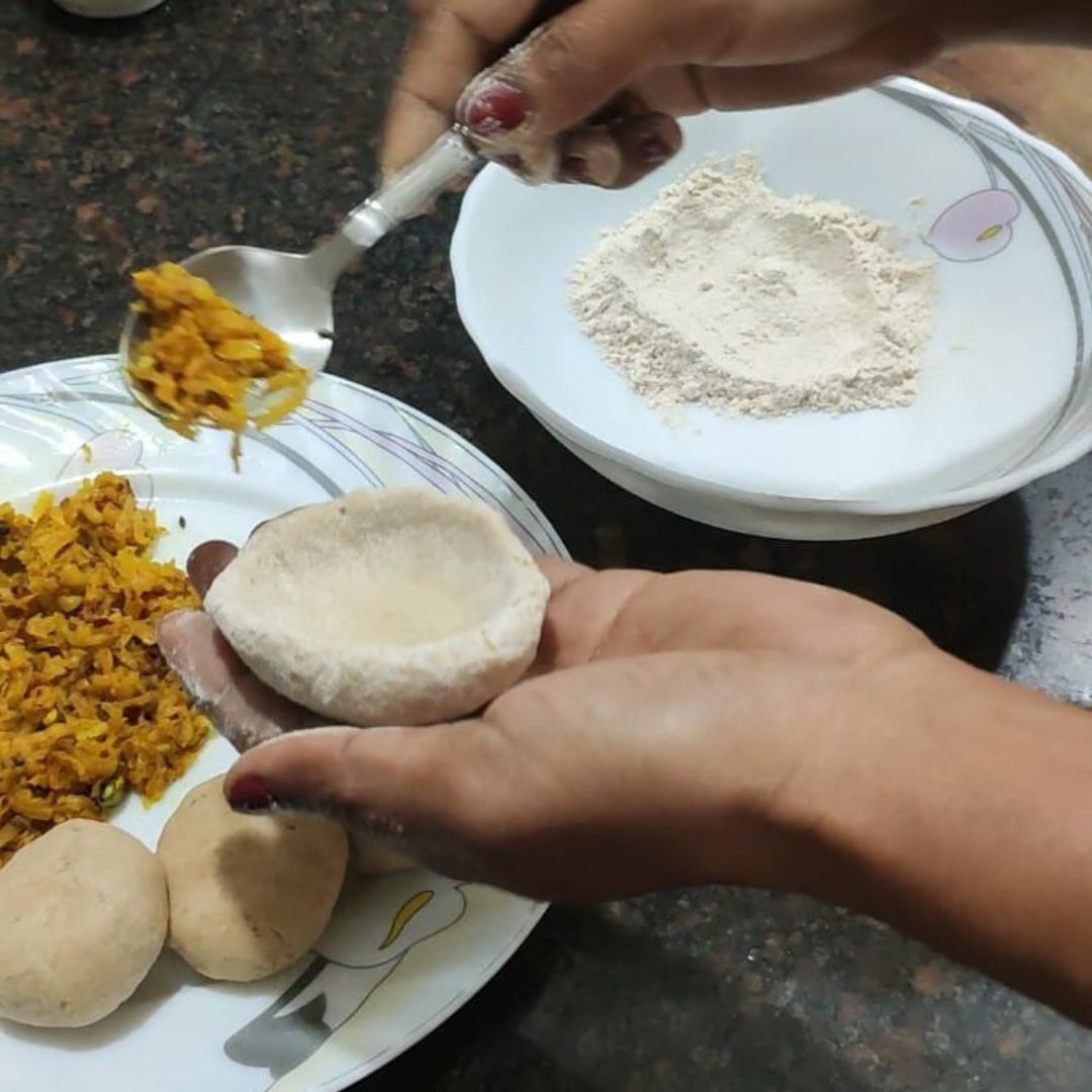 Image of Place a spoonful of the radish stuffing in the center...