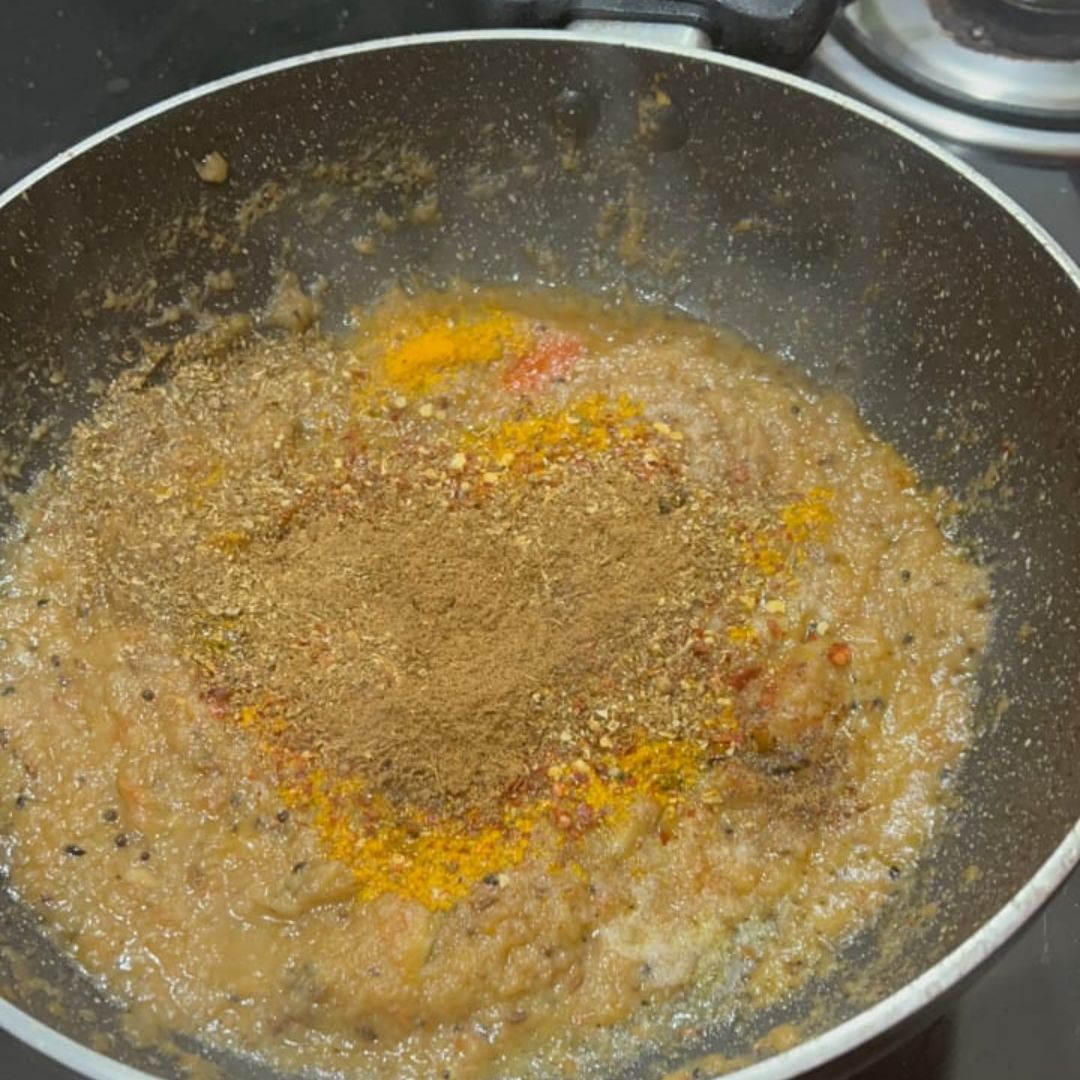 Image of Sprinkle turmeric powder, red chili powder, coriander powder, and salt....