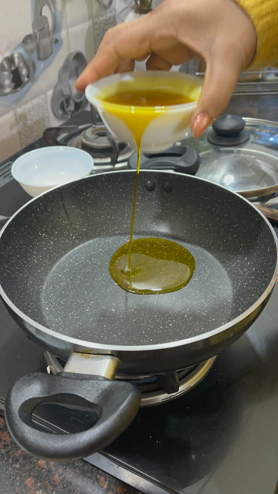 Image of In the same pan, add a little more oil if...