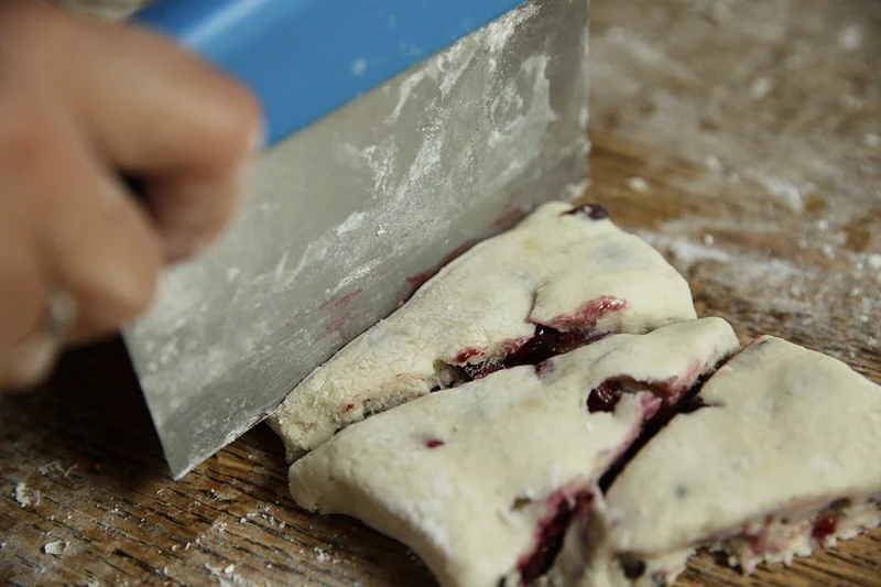 Image of Dust the dough cutter or spatula with flour to avoid...