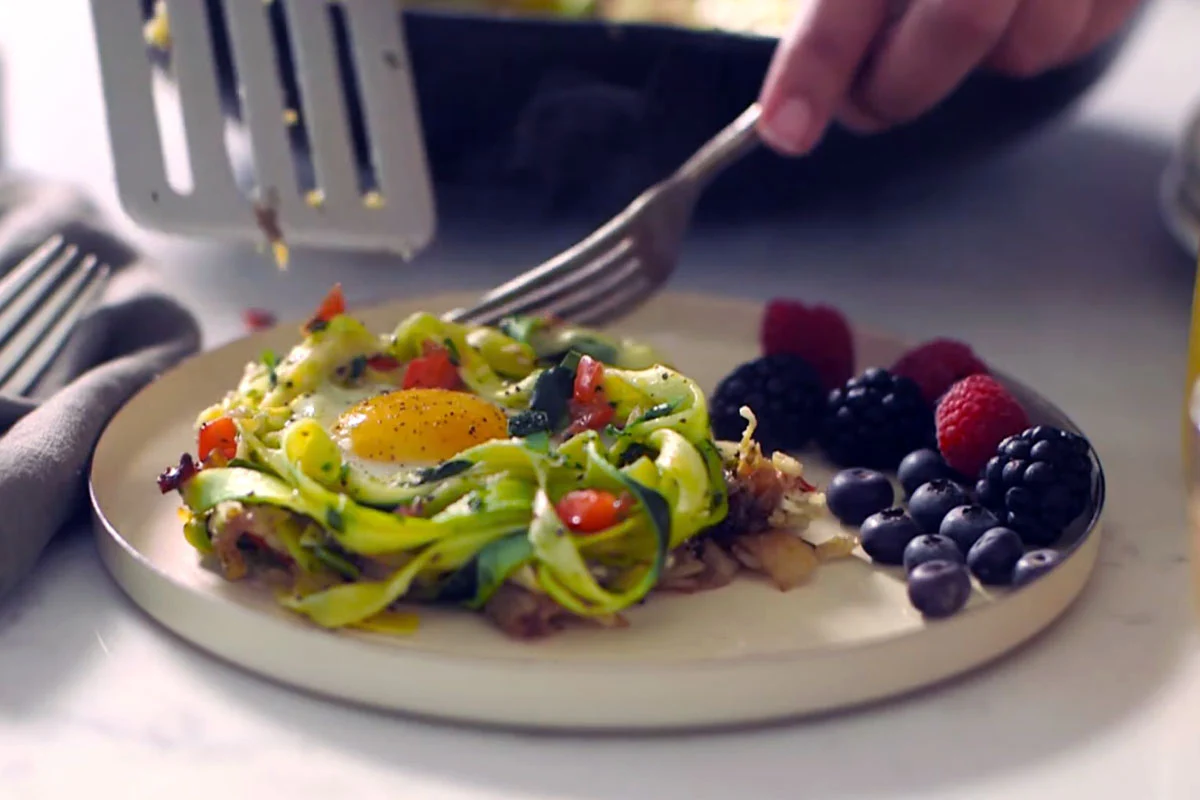 Egg nests with vegetable spaghetti