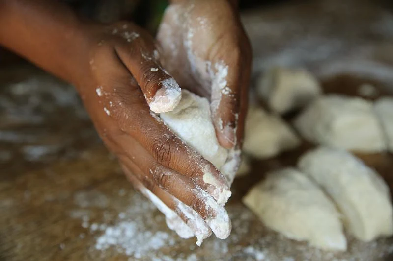 Image of Dip or sprinkle cut sides with flour.