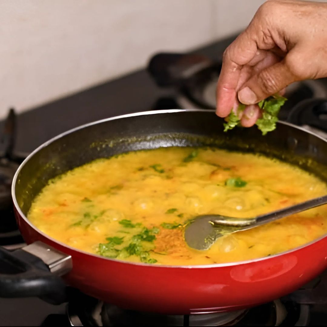 Image of Turn off the flame and garnish with freshly chopped coriander...