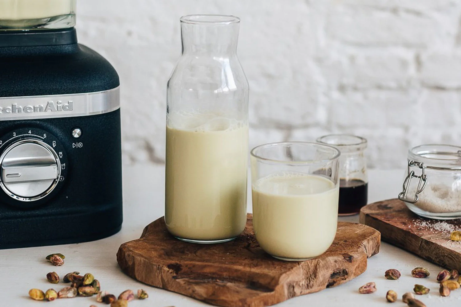 Preparare il latte di pistacchio (bevanda vegetale fatta in casa)