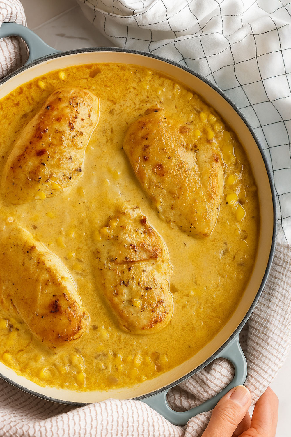 Frango com milho e molho cremoso