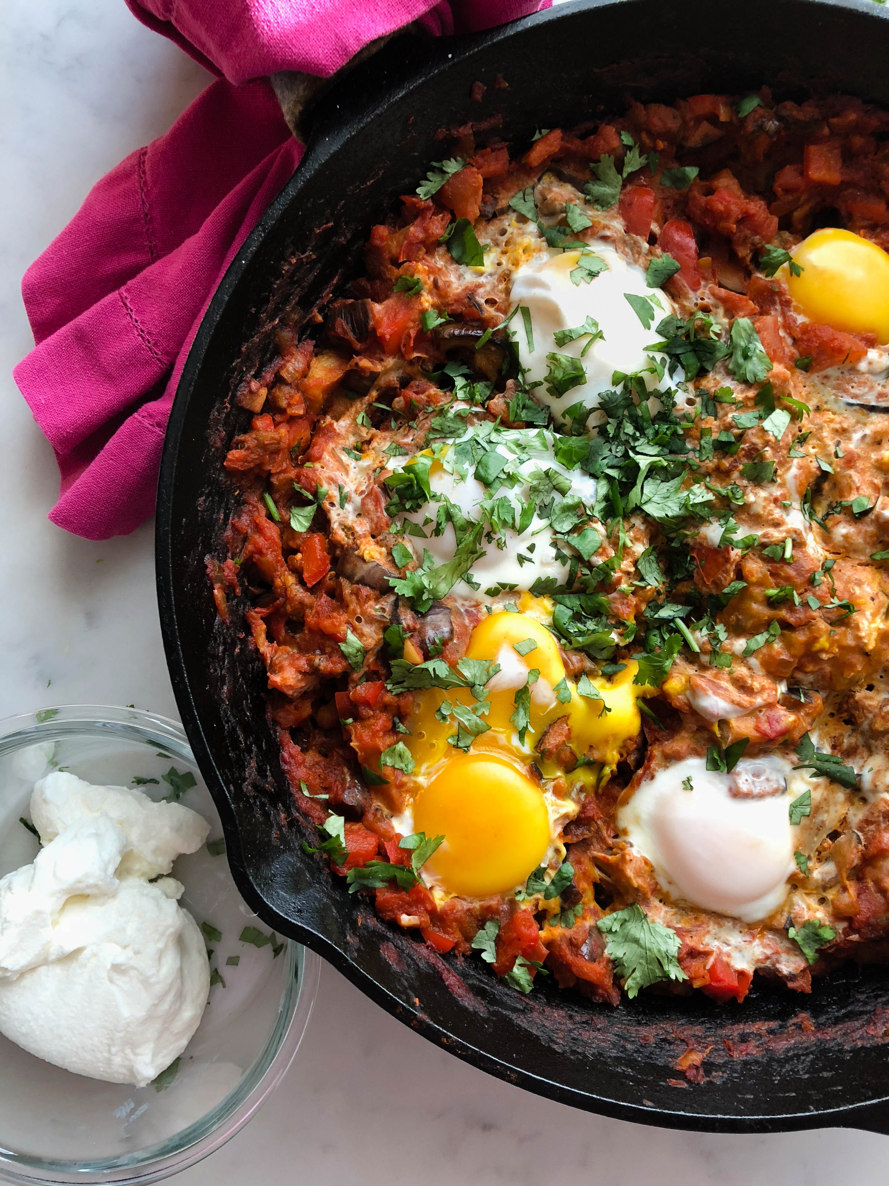 Shakshuka (One-Pan Eggs in Spicy Tomato Sauce)