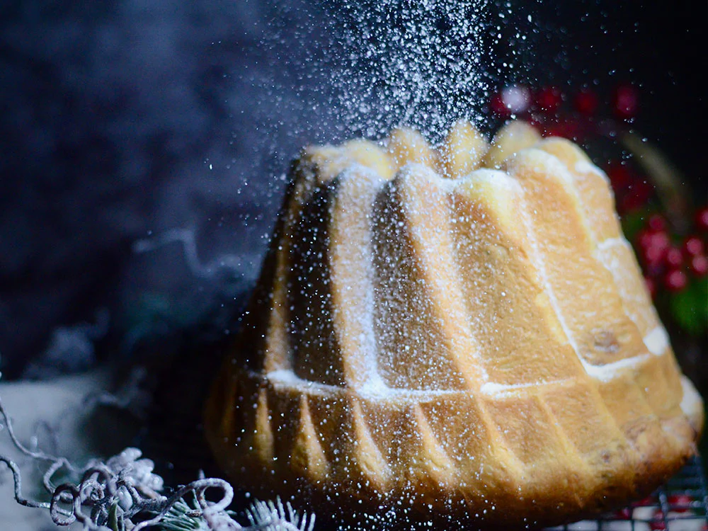 Chocolate and nut butter-filled Kugelhopf