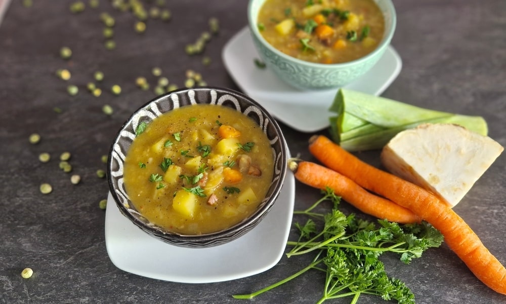 Erbsensuppe vegan | Herzhaft & wärmend
