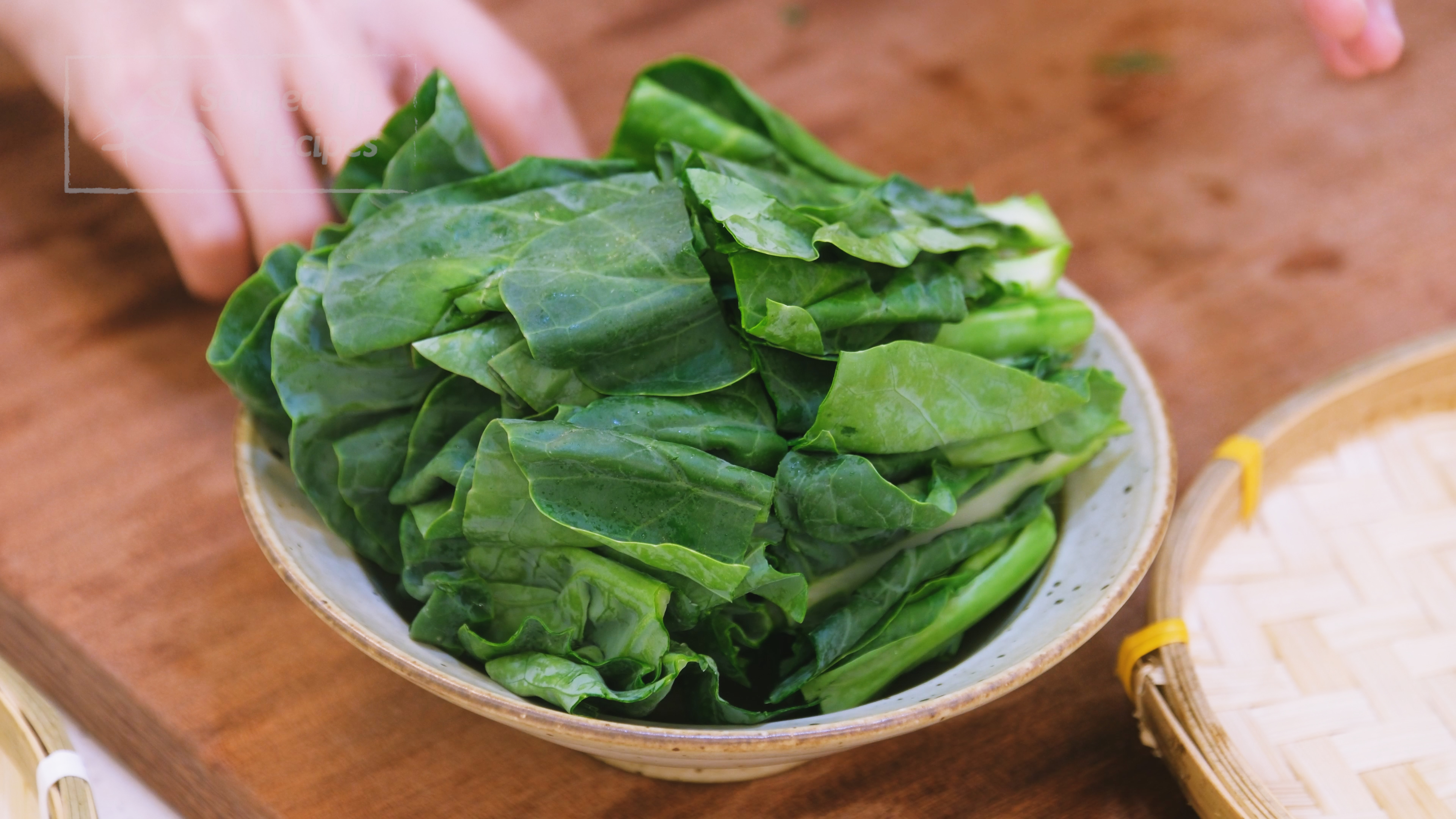 Image of During this time, you can prepare the Gailan. Trim off...