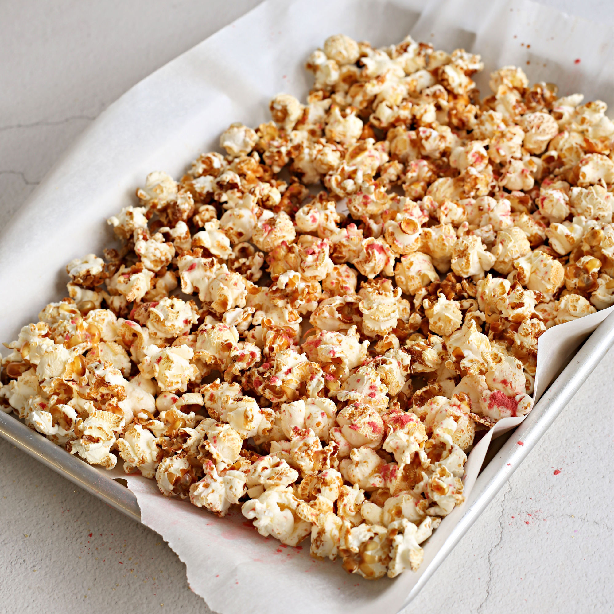 Image of Add the remaining kernels and the salt. Cover, continue cooking...