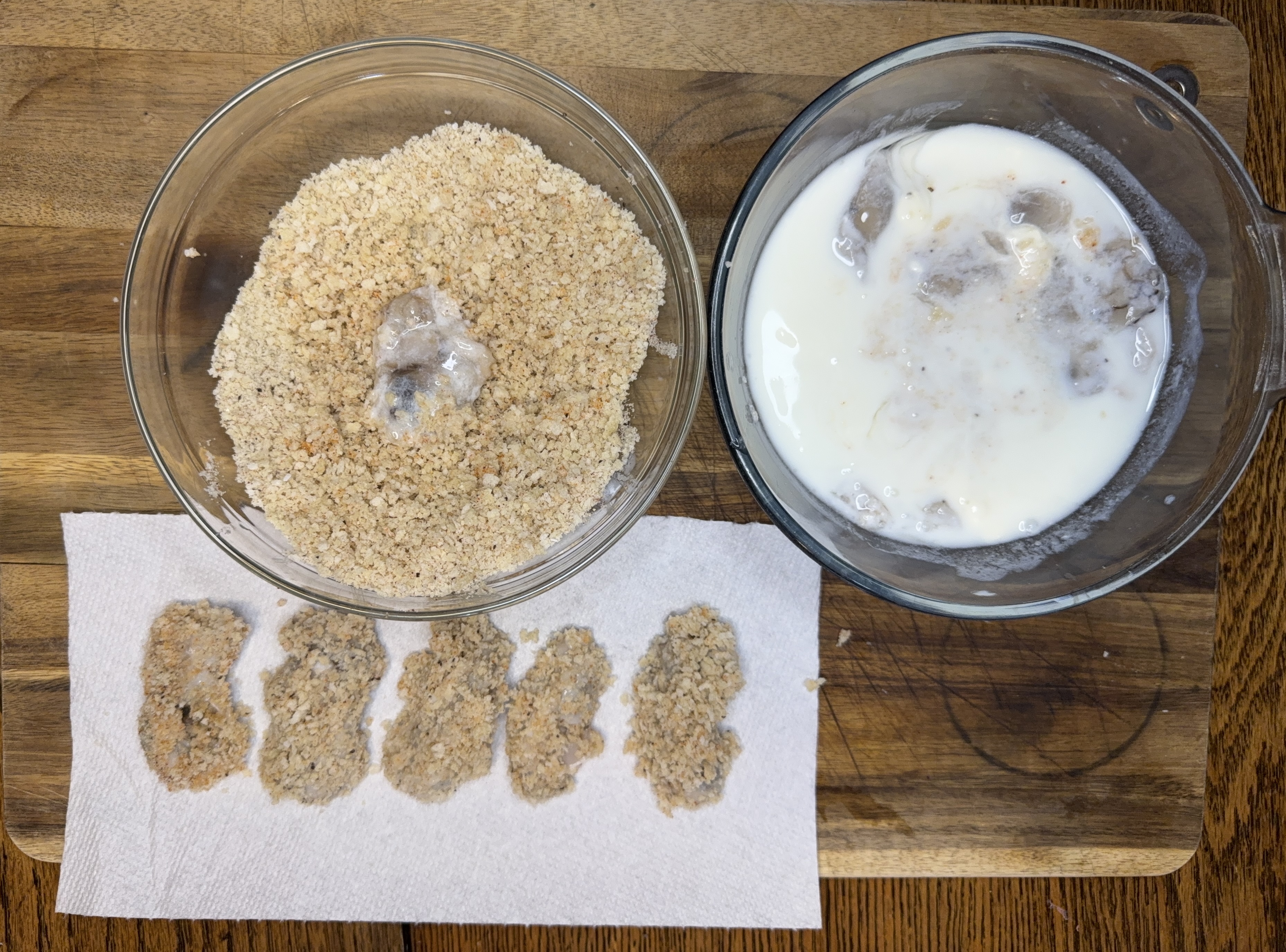 Image of Transfer the coated oyster to the panko mixture, pressing gently...