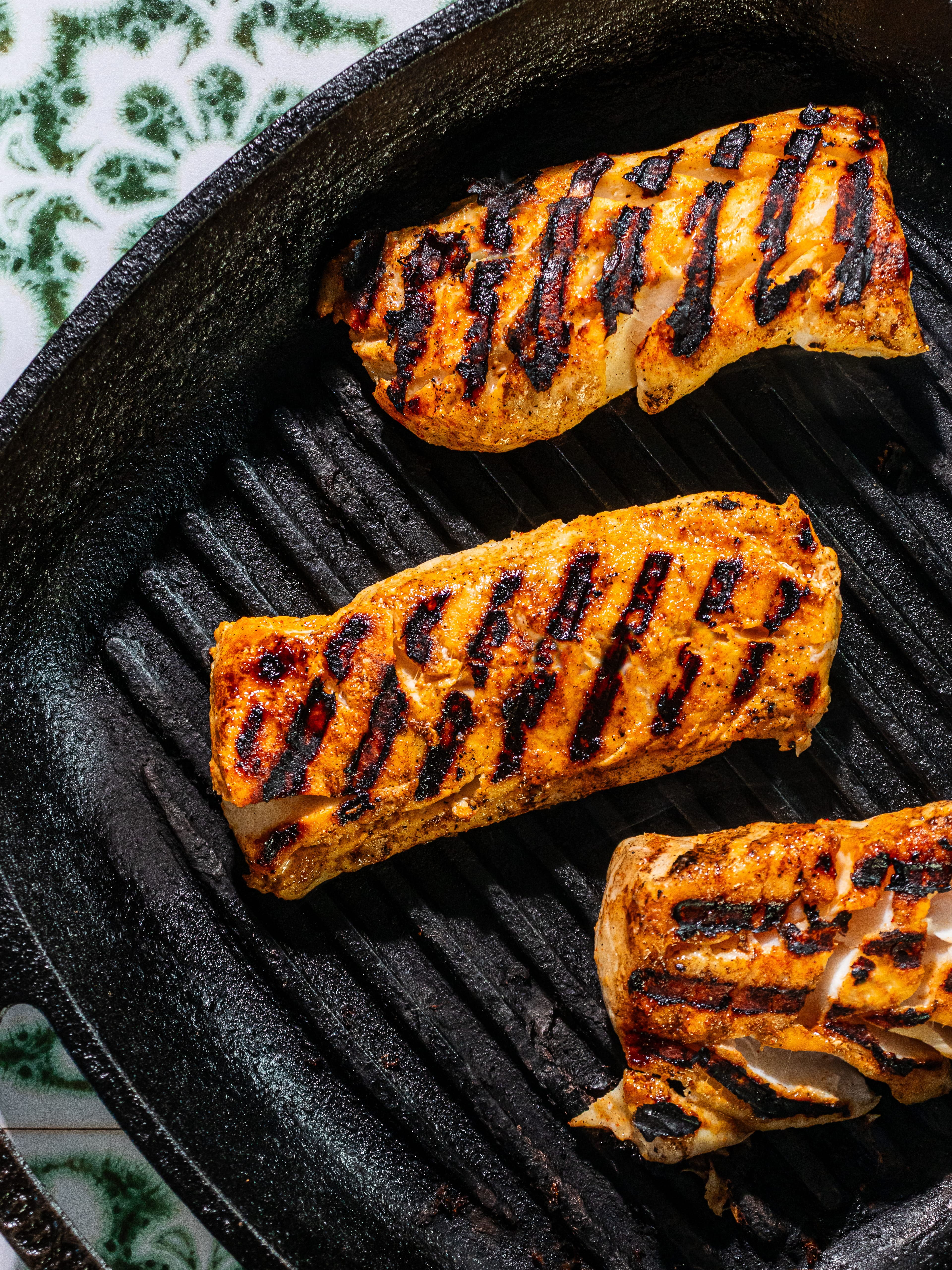 Image of Heat a grill pan or outdoor grill to medium heat...