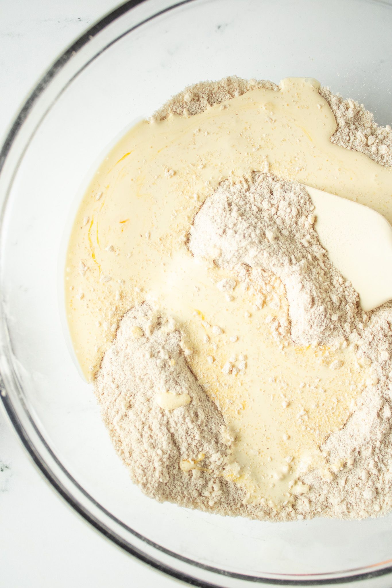 Image of Add in heavy cream, egg and vanilla.