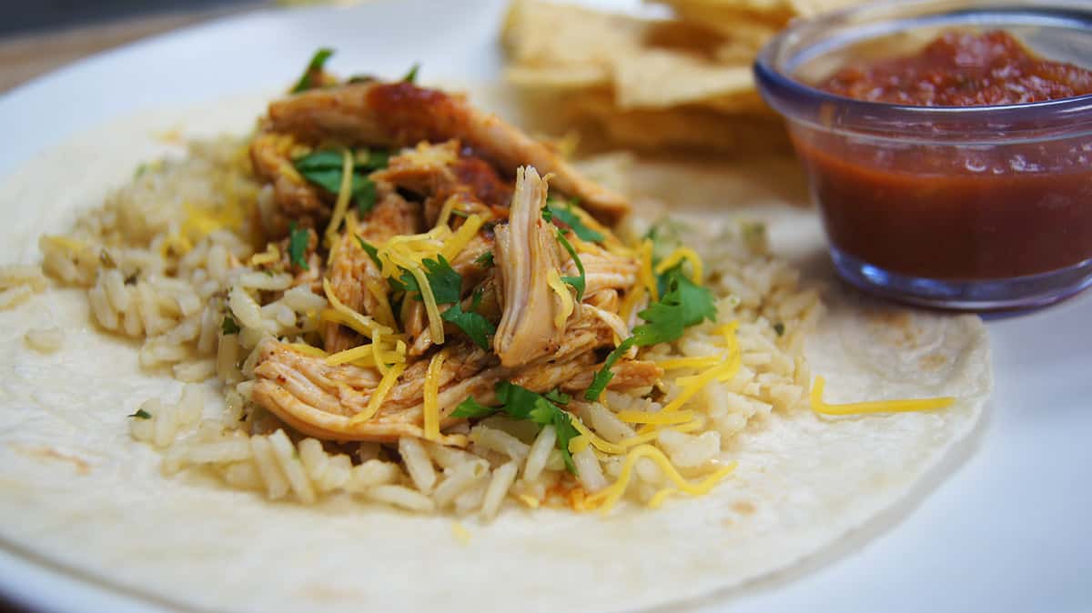 Slow Cooker Chicken Tinga Tacos