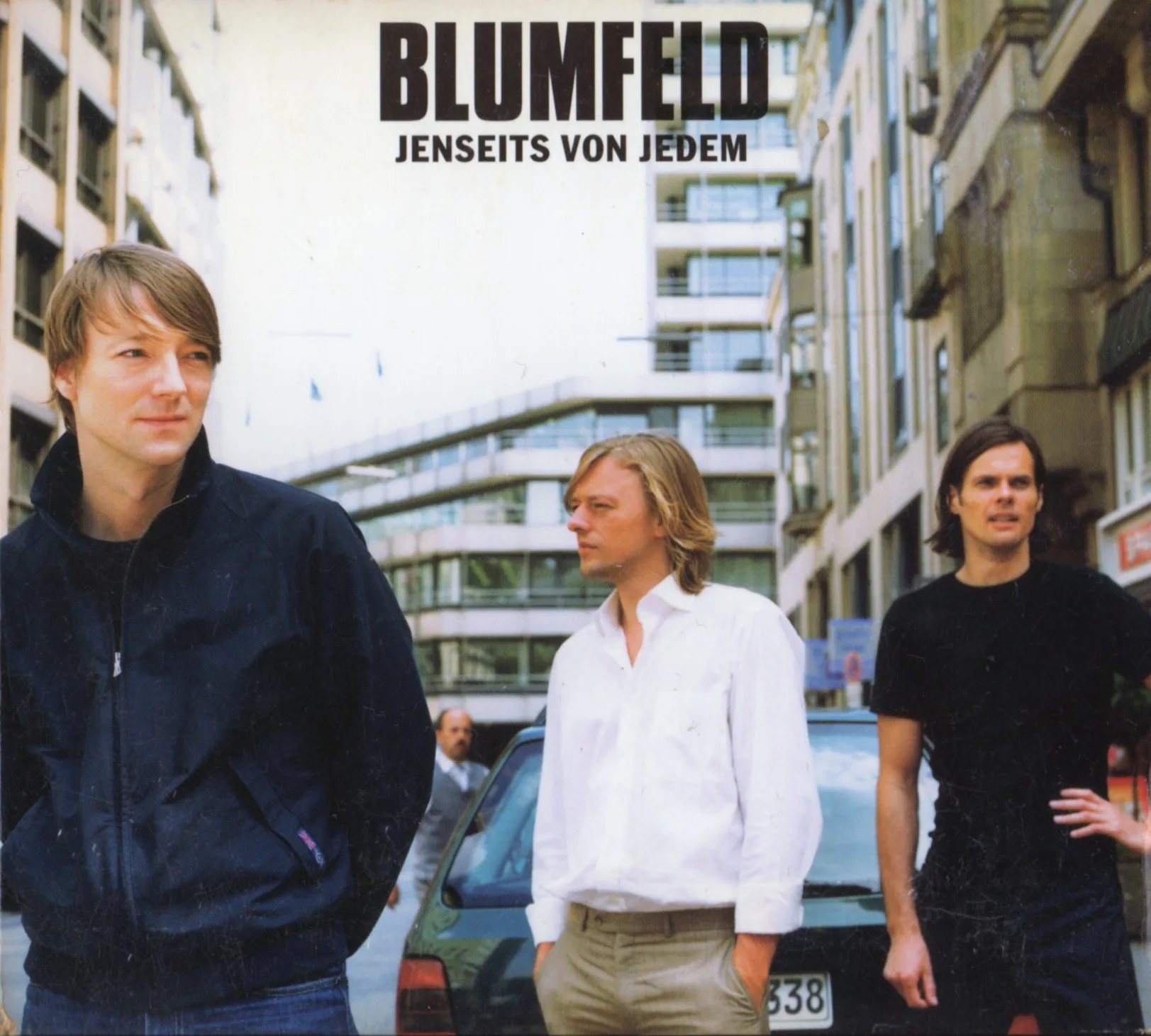 Official album cover art for the release Jenseits von Jedem by Blumfeld