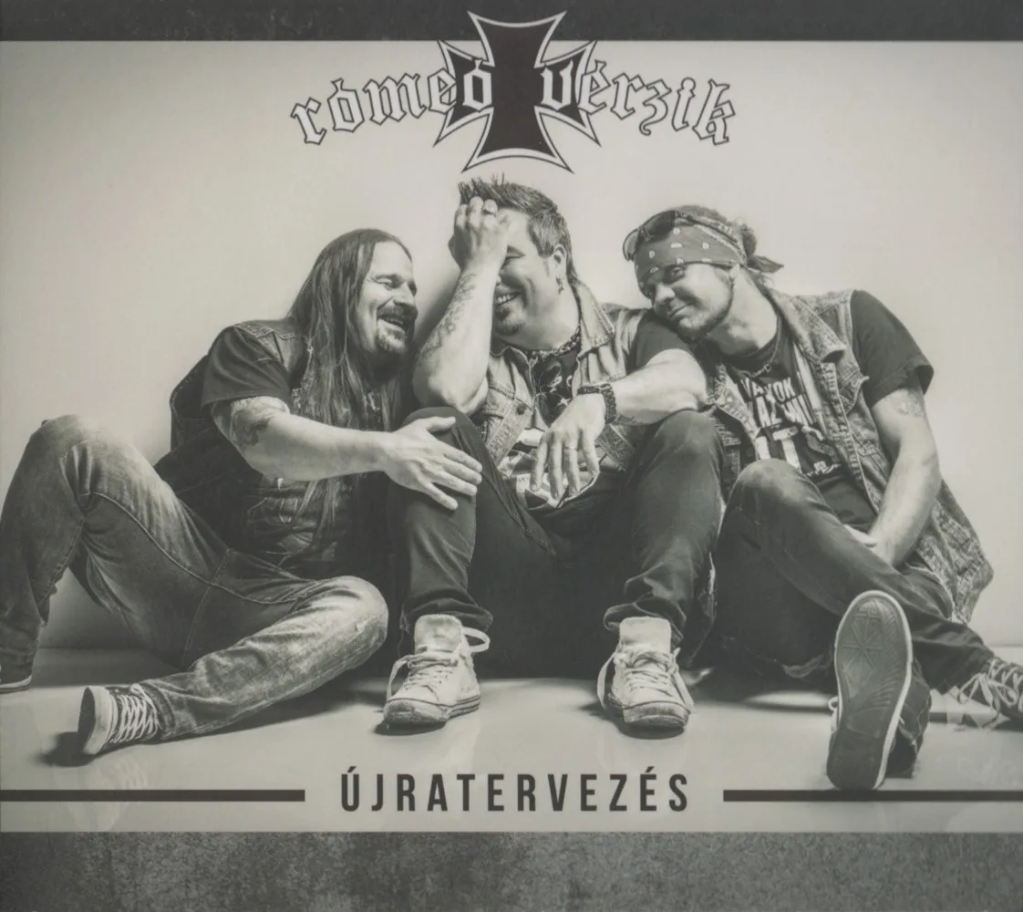 Official album cover artwork for Újratervezés by Rómeó vérzik