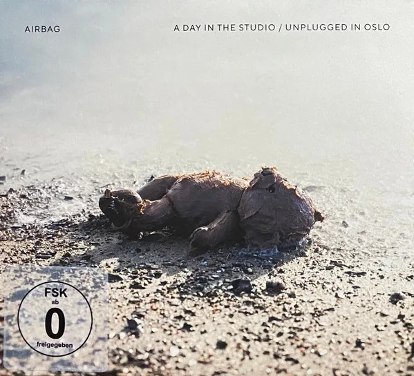 A Day in the Studio / Unplugged in Oslo