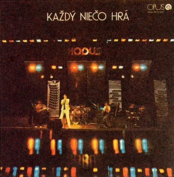 Official album cover art for the release Každý Niečo Hrá by Modus