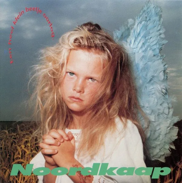 Official album cover art for the release Een heel klein beetje oorlog by Noordkaap