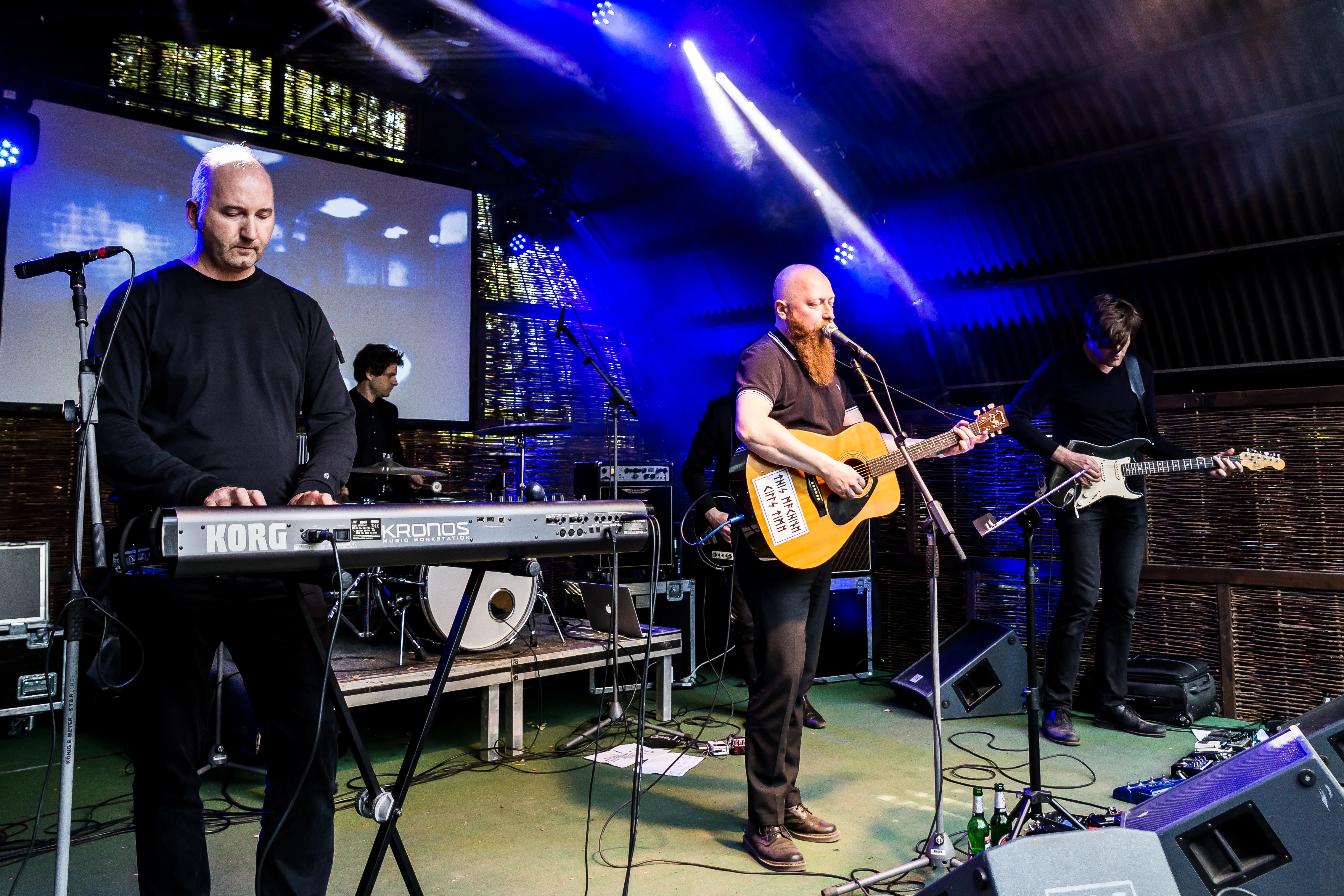 :Of the Wand & the Moon: